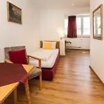 בית הארחה Gaestehaus Maxheim