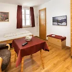 בית הארחה Gaestehaus Maxheim