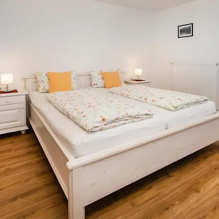 Gaestehaus Maxheim בית הארחה 3*