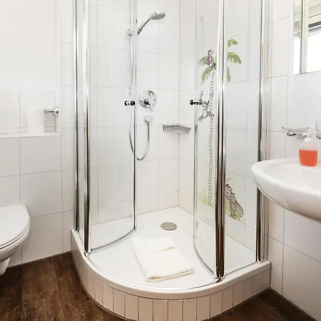 Gaestehaus Maxheim 3*