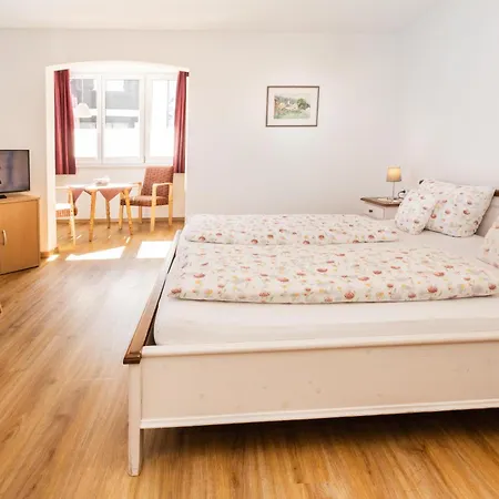 Gaestehaus Maxheim 3* אוברסטדורף