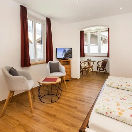 Gaestehaus Maxheim בית הארחה 3*