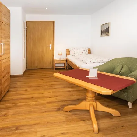 Gaestehaus Maxheim בית הארחה