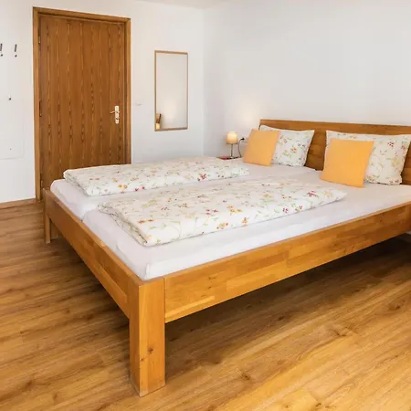 Gaestehaus Maxheim בית הארחה