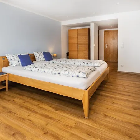 Gaestehaus Maxheim בית הארחה