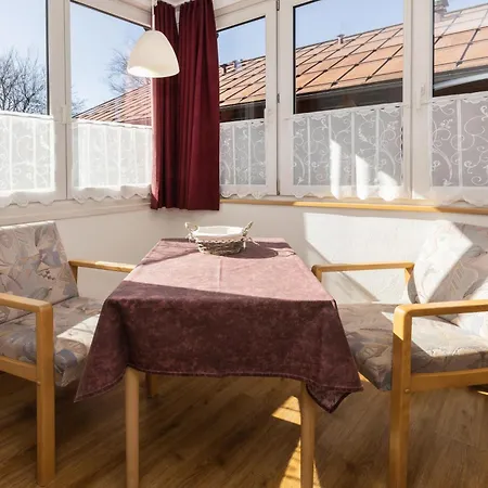 בית הארחה Gaestehaus Maxheim