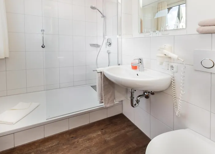 Gaestehaus Maxheim بيت ضيافة