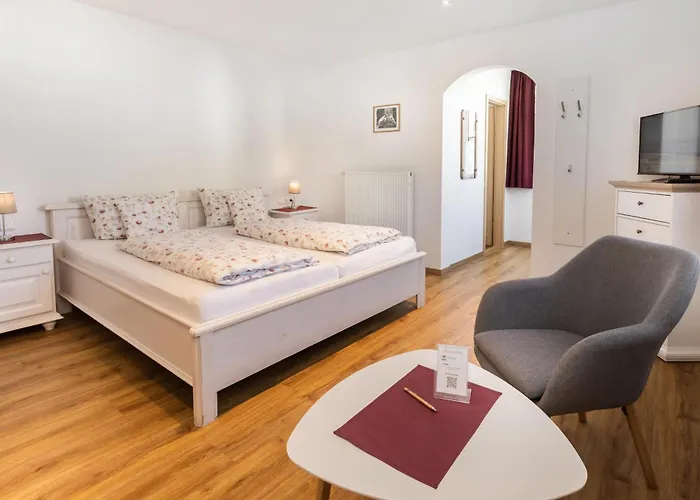 Gaestehaus Maxheim بيت ضيافة